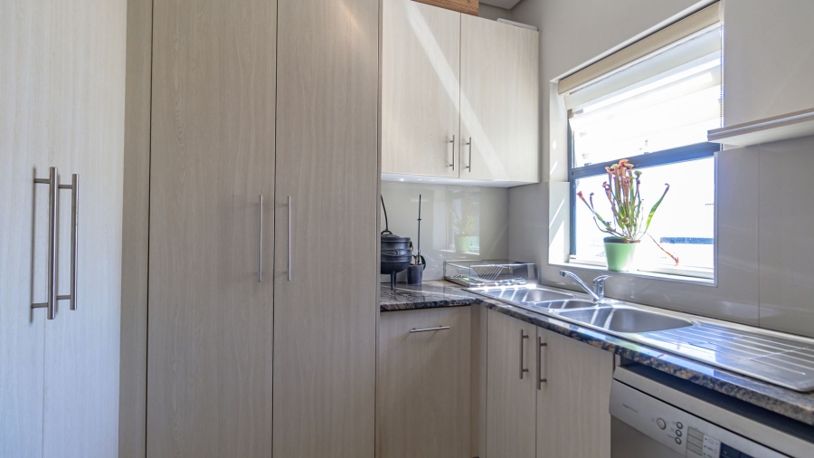 3 Bedroom Property for Sale in Heldervue Western Cape